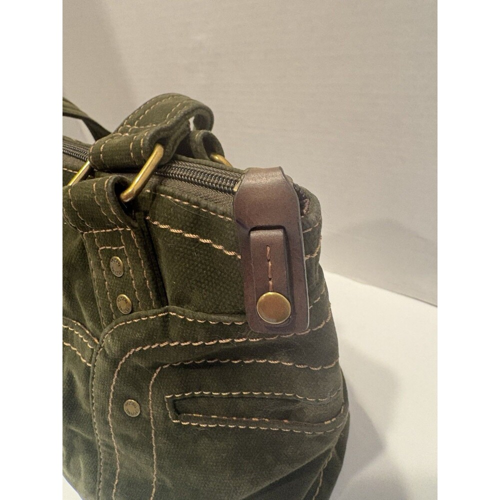 Fossil shoulder bag is made from dark green olive material - Picture 6 of 9